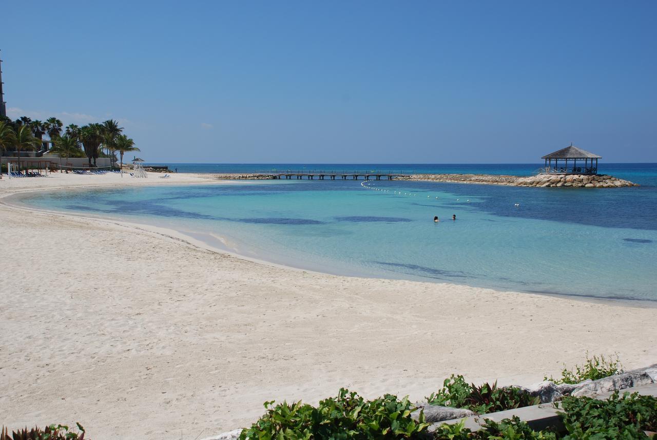 Luxury Villa Sleeps 6, Beach Access, Montego Bay Exterior foto
