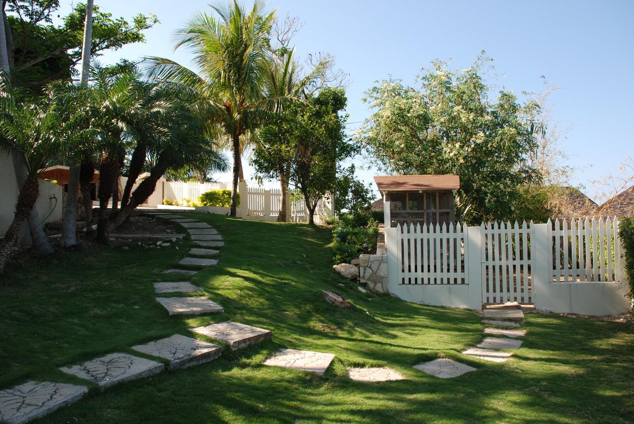 Luxury Villa Sleeps 6, Beach Access, Montego Bay Exterior foto